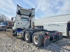 2015 Volvo VNL Semi Truck