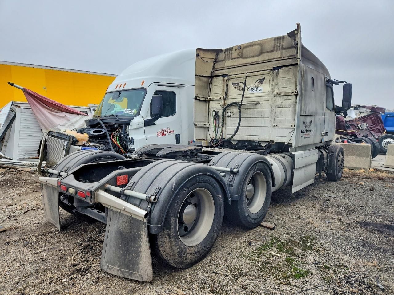 2015 Volvo VNL Semi Truck