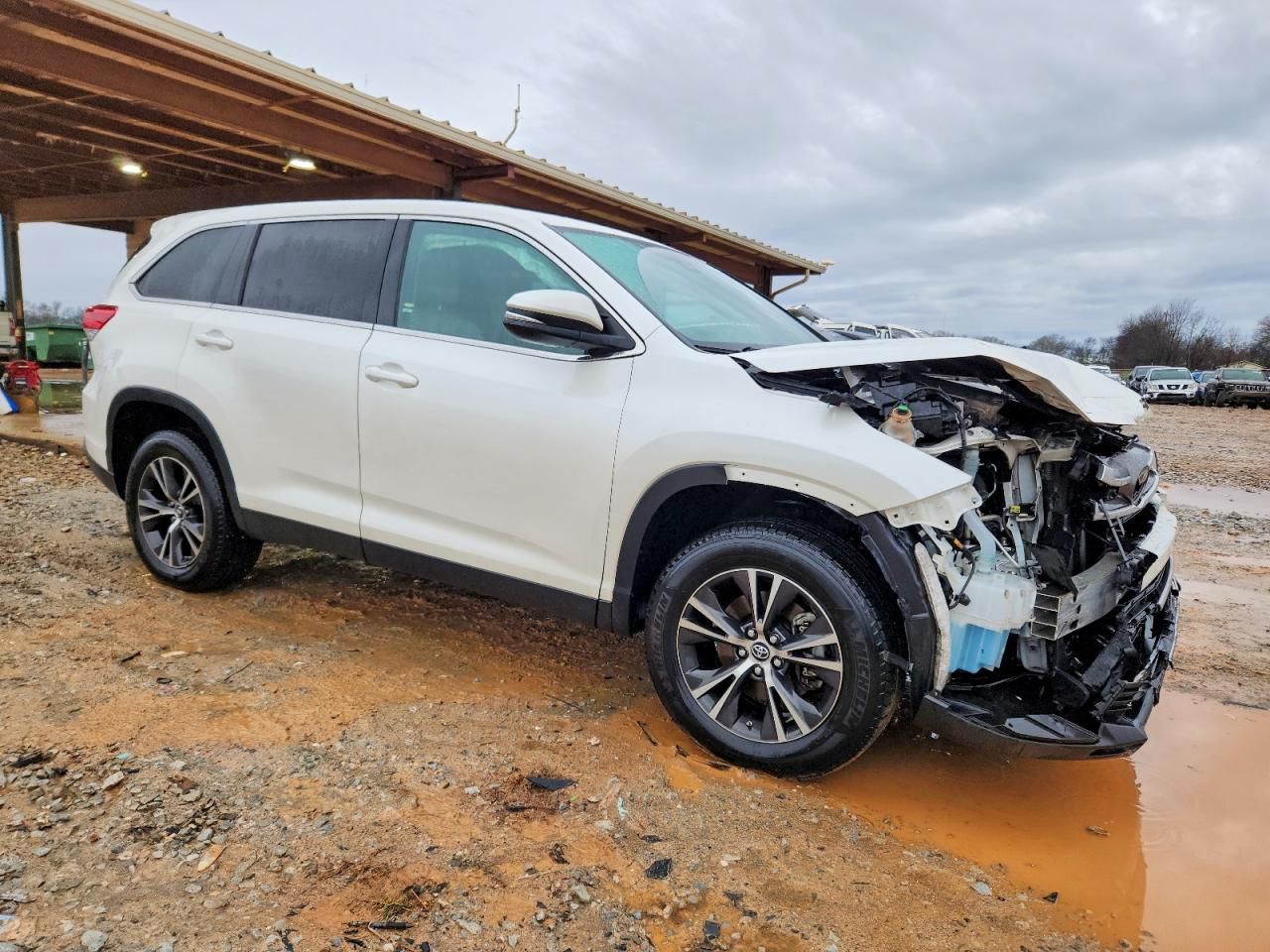2019 Toyota Highlander le