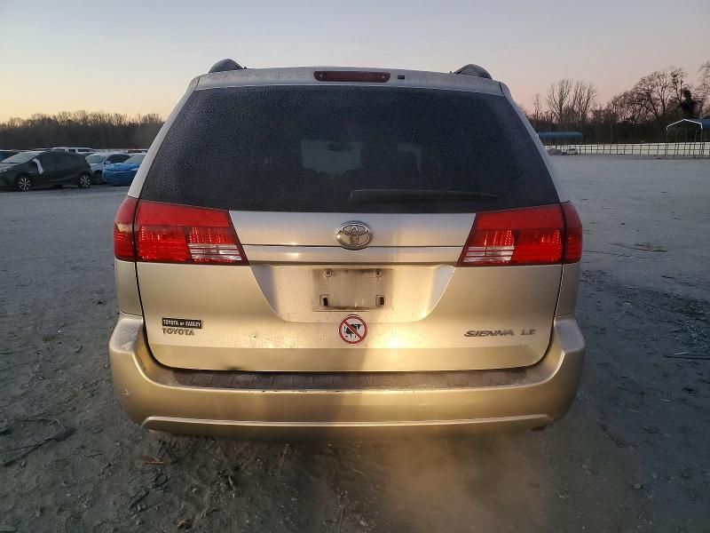 2004 Toyota Sienna ce