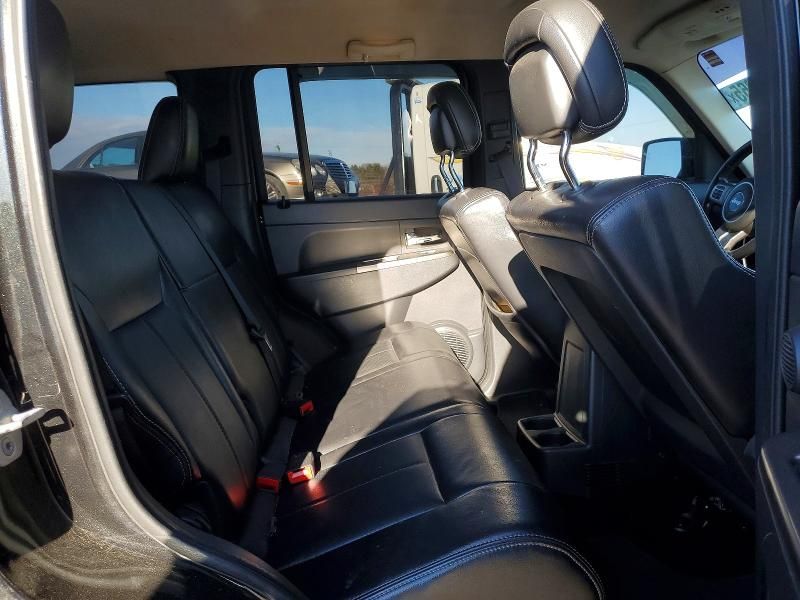 2012 Jeep Liberty jet