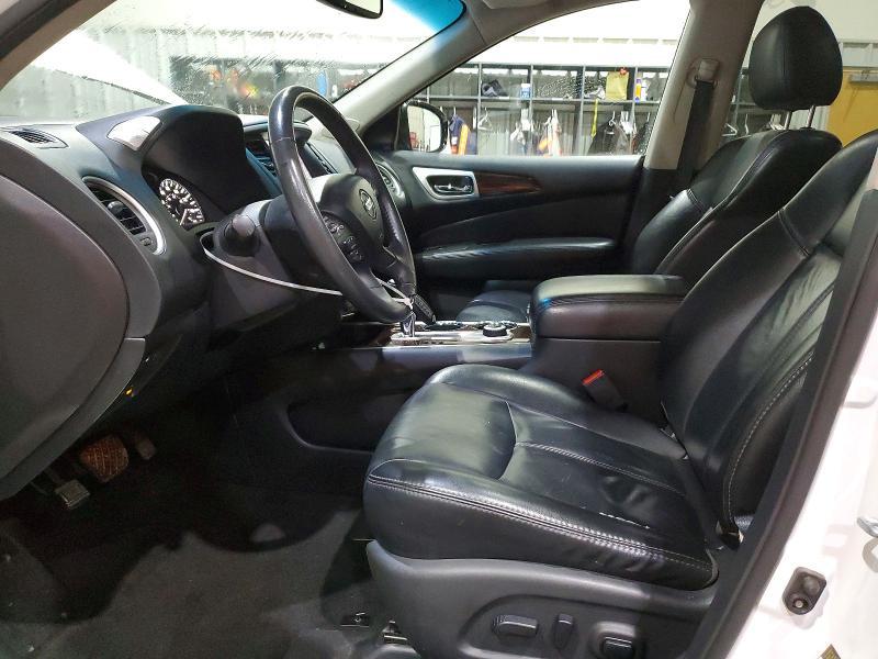 2016 Nissan Pathfinder s