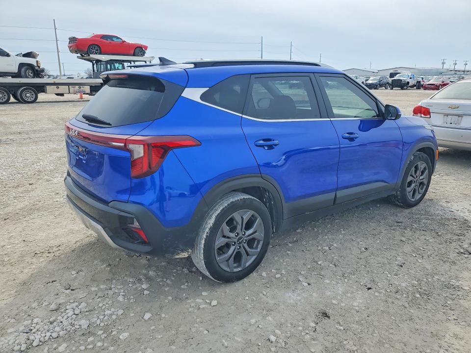 2024 KIA Seltos s
