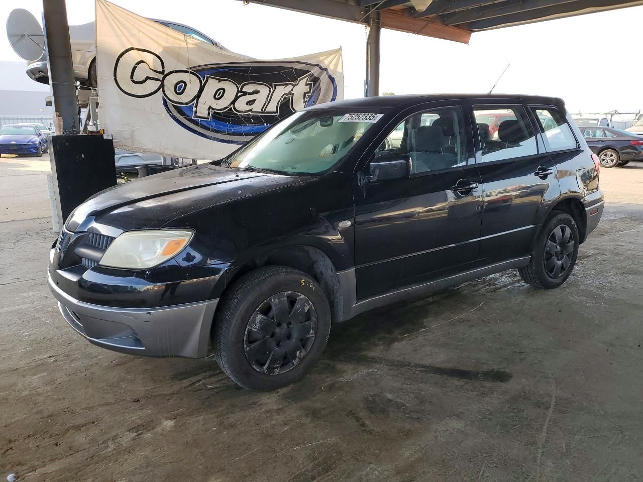2005 Mitsubishi Outlander ls