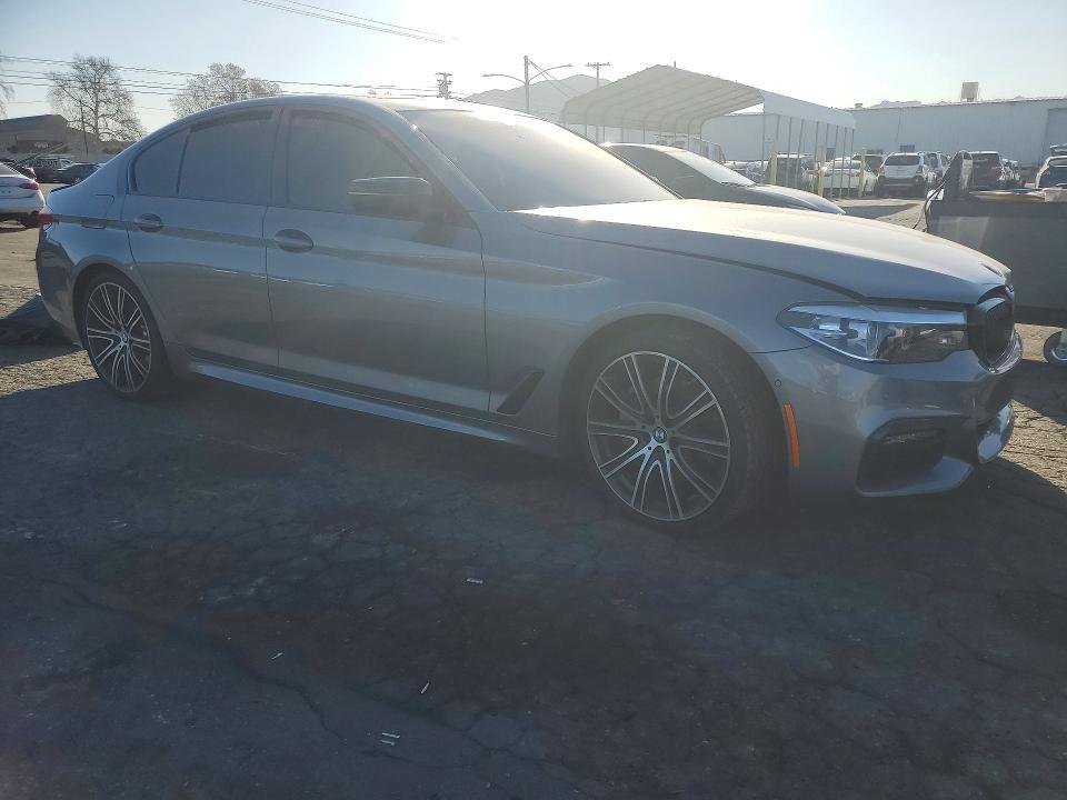 2020 BMW 540 i