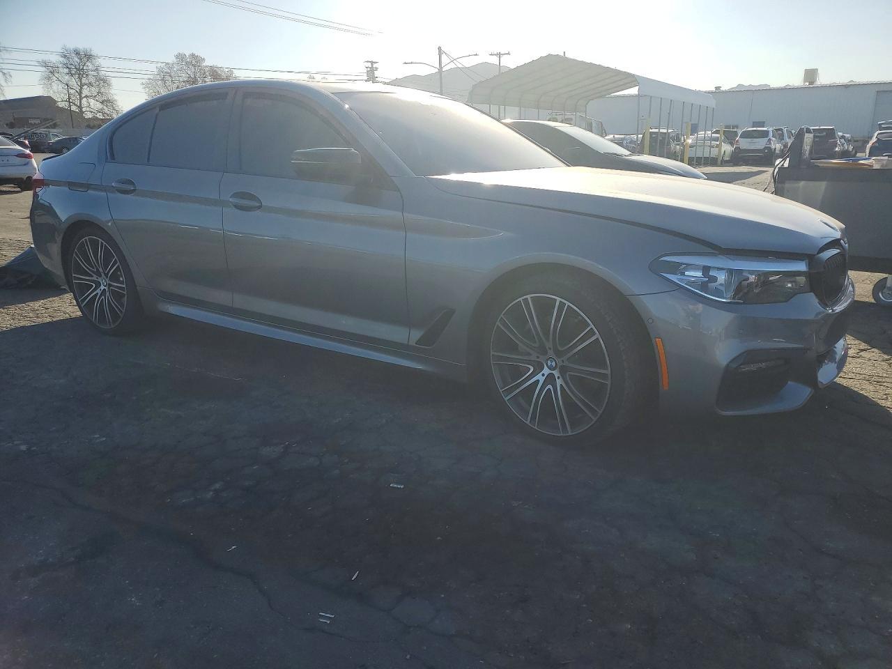 2020 BMW 540 i