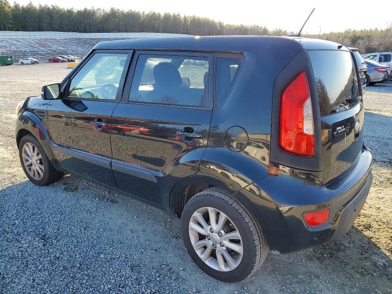 2013 KIA Soul +