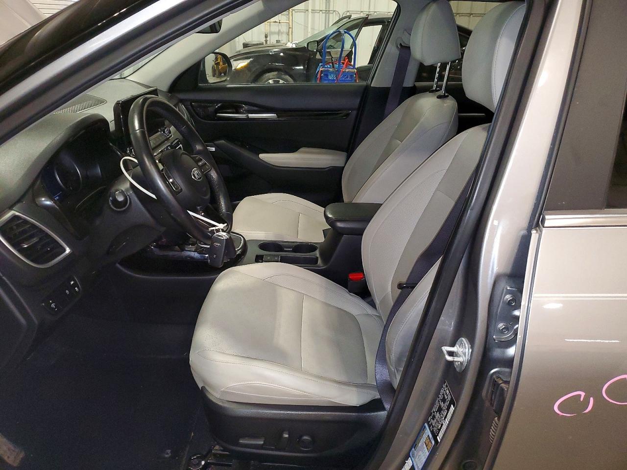 2021 KIA Seltos sx