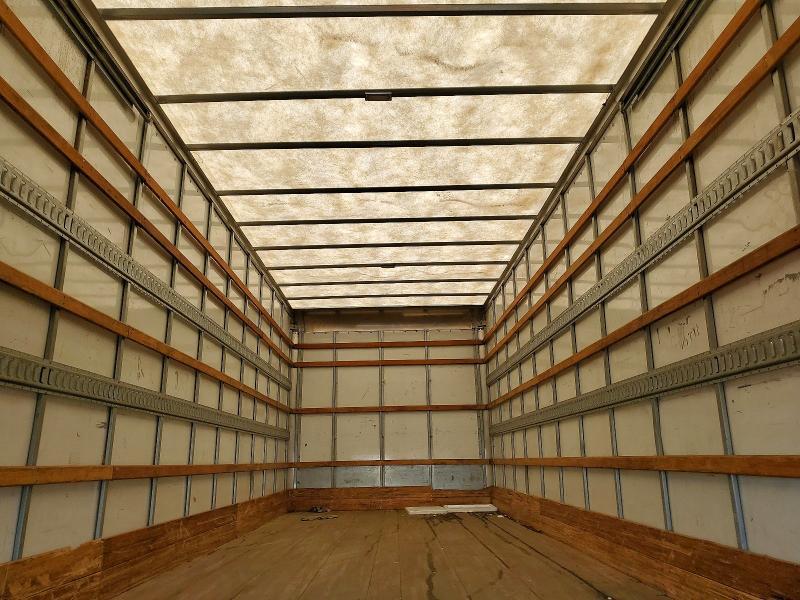 2019 Hino 268A BOX Truck