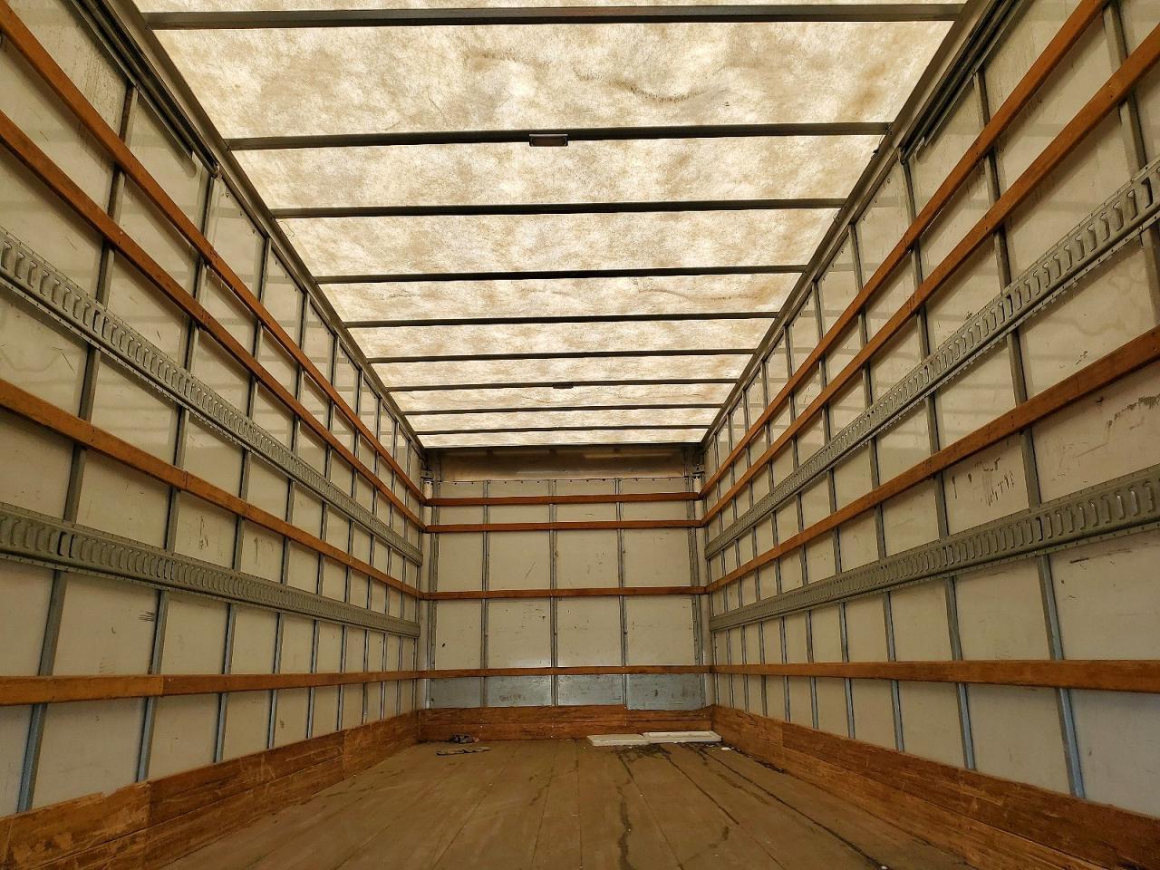2019 Hino 268A BOX Truck