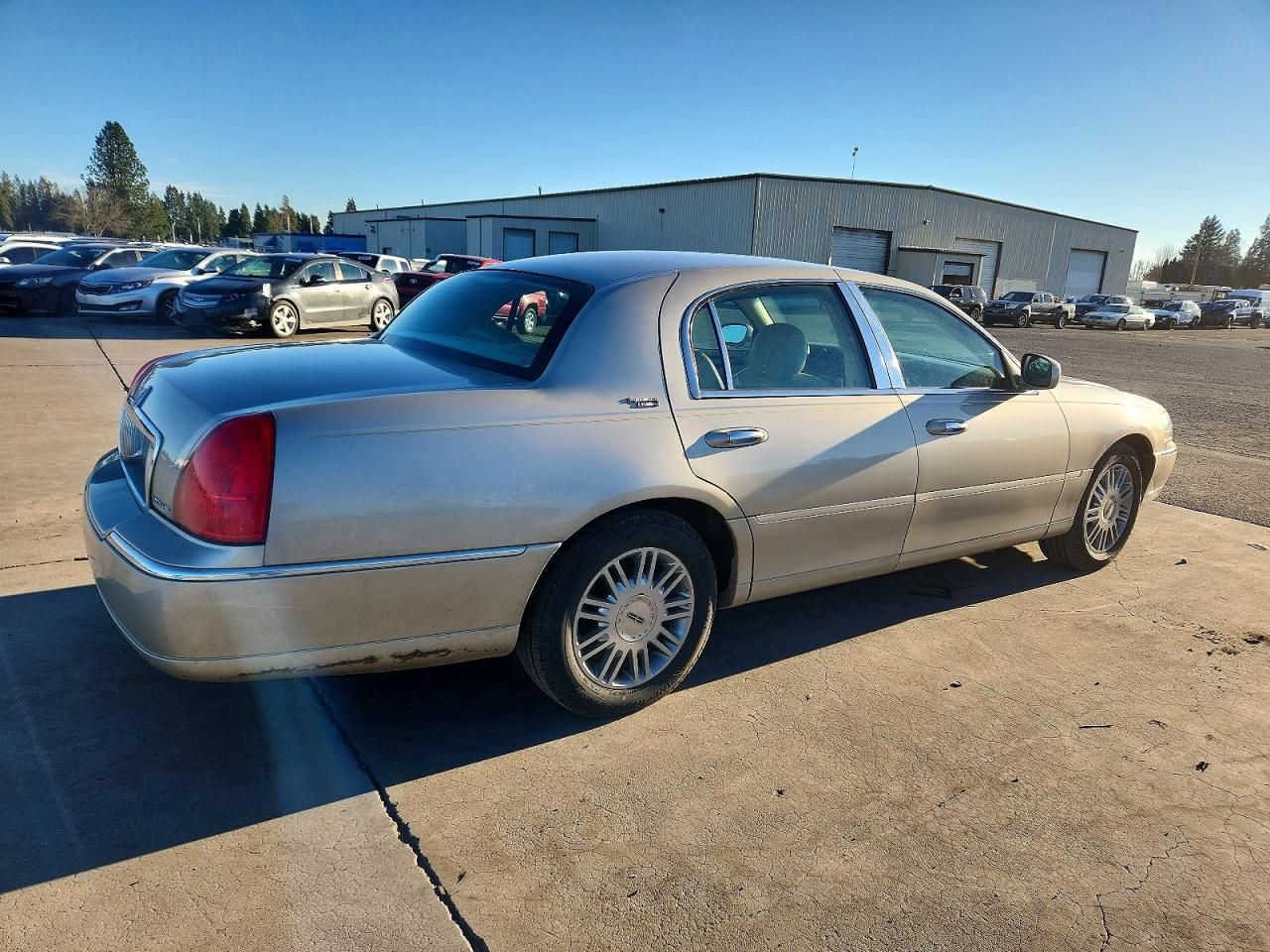 2007 Lincoln Town car Signature Limited
