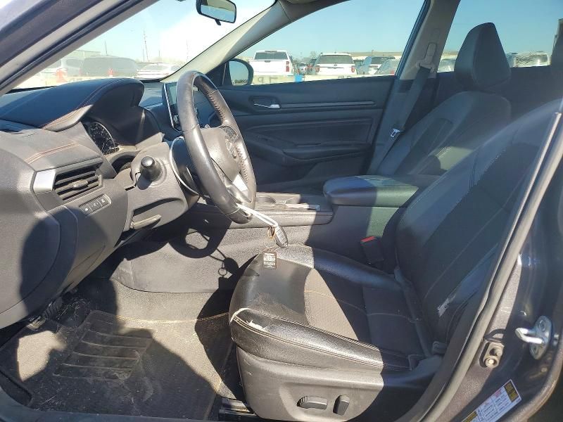 2020 Nissan Altima sr