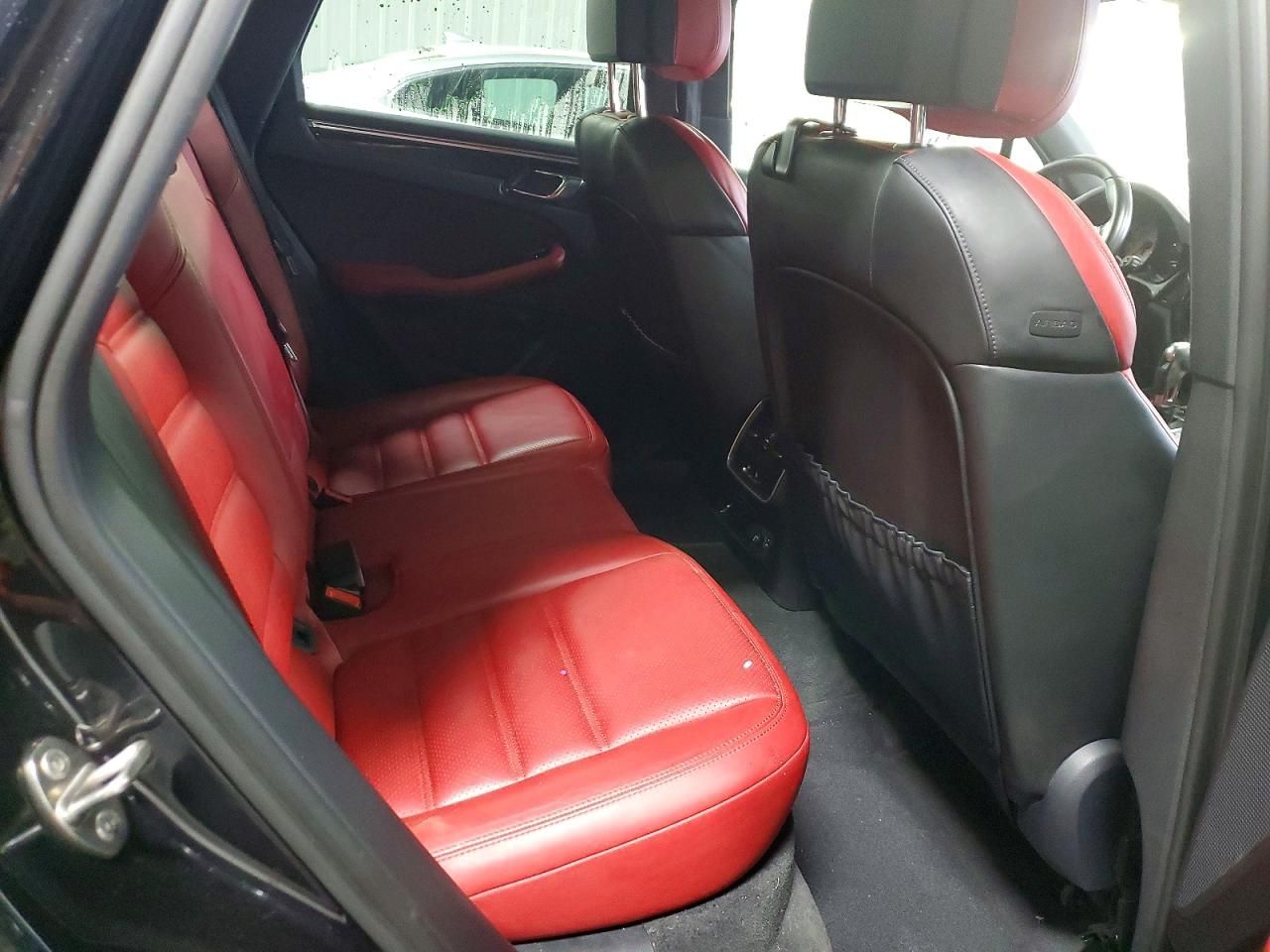 2015 Porsche Macan s