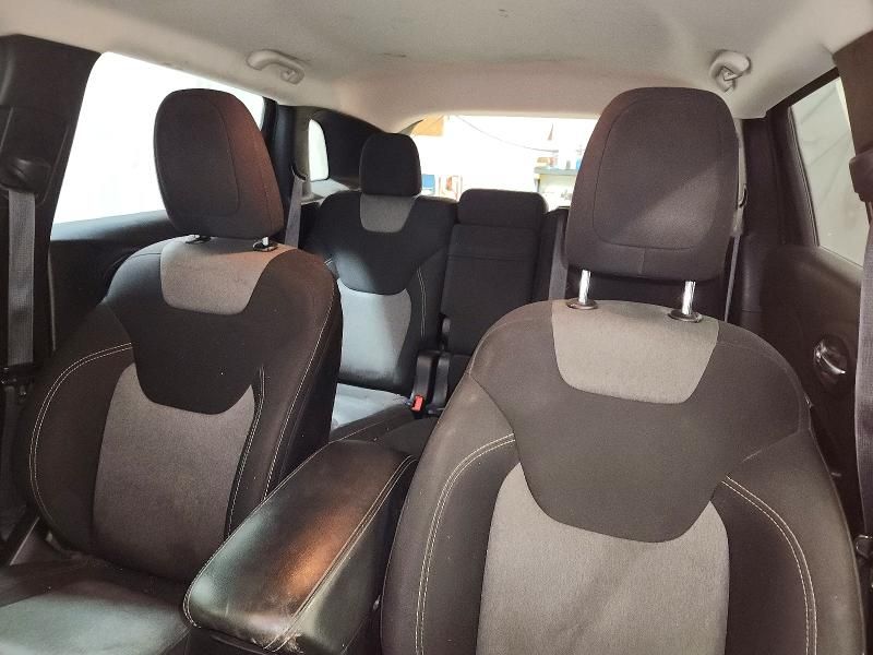 2017 Jeep Cherokee Sport