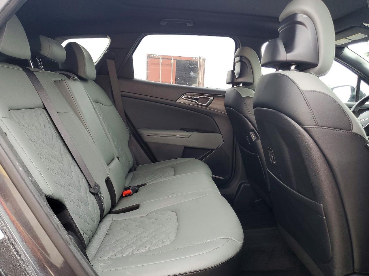 2023 KIA Sportage x Line