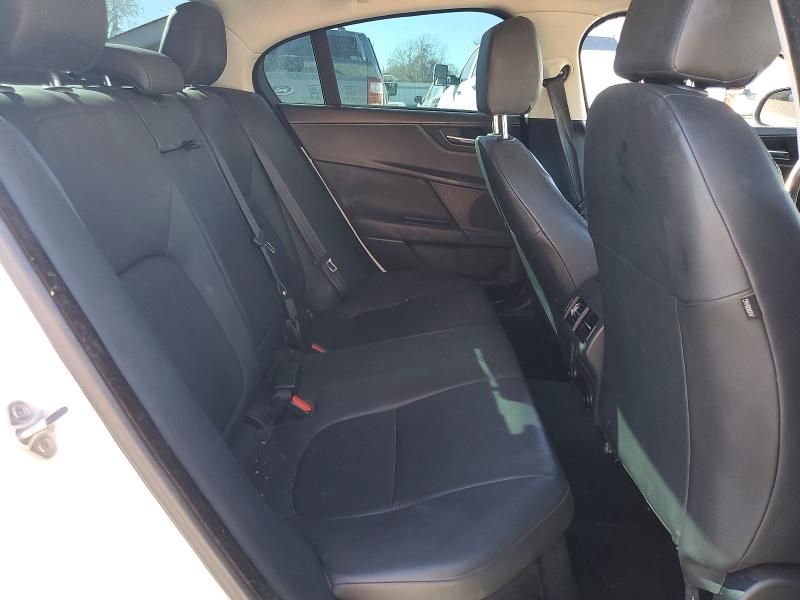 2017 Jaguar Xe Premium