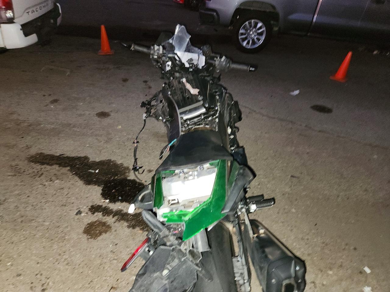 2025 Kawasaki ZX1100 J