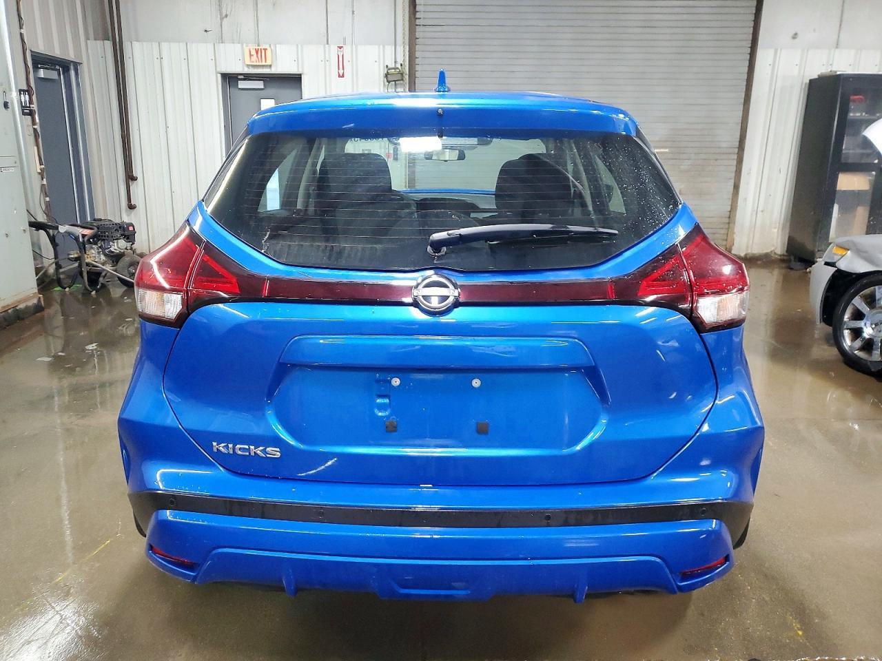 2023 Nissan Kicks s