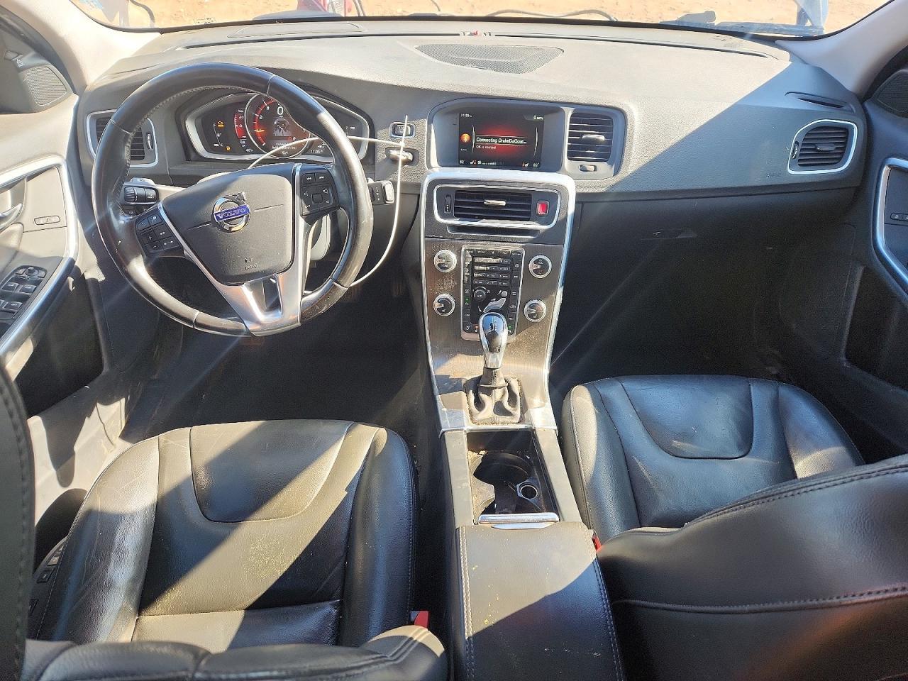 2016 Volvo V60 T5 Platinum