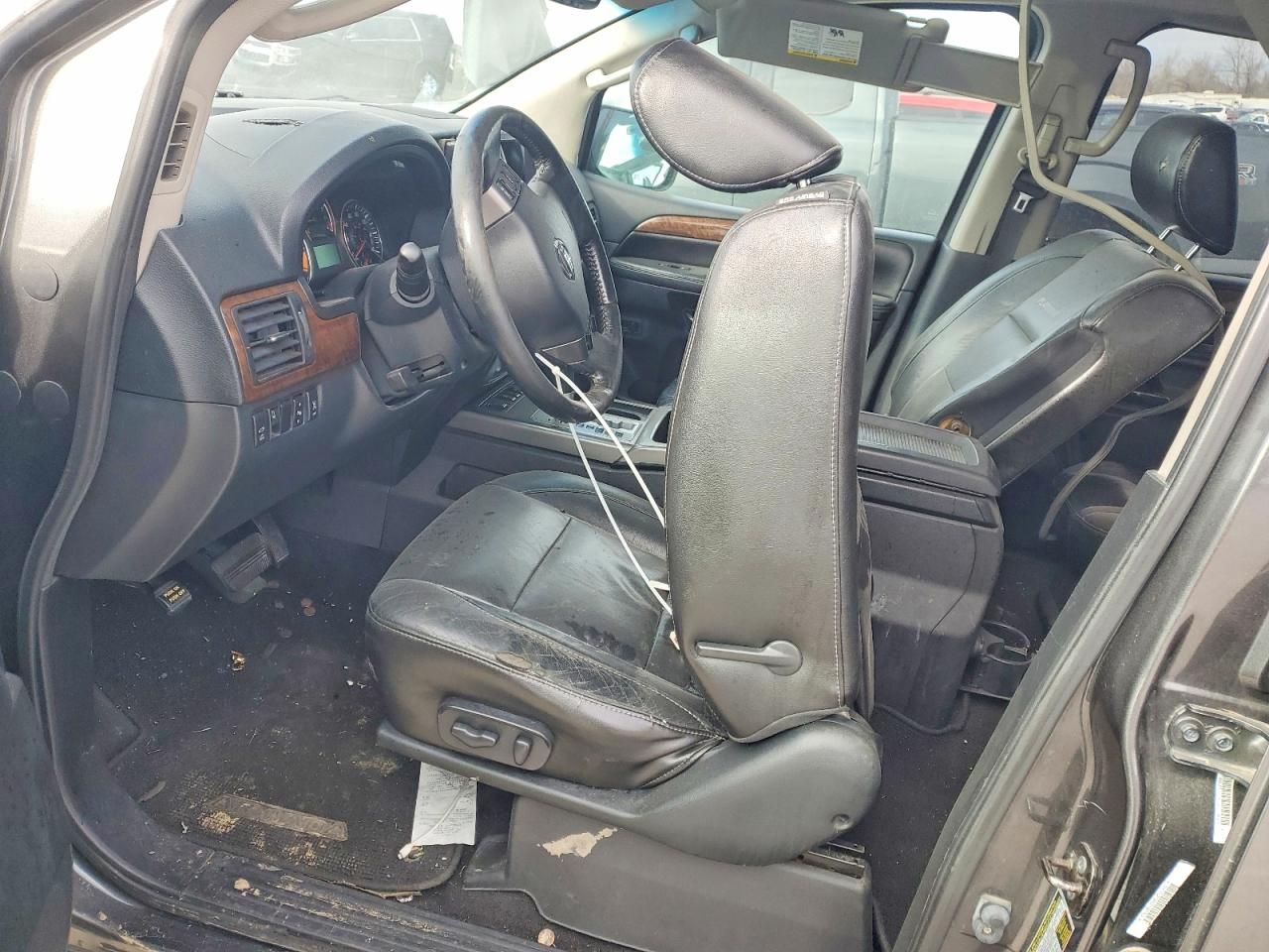 2011 Nissan Armada sv