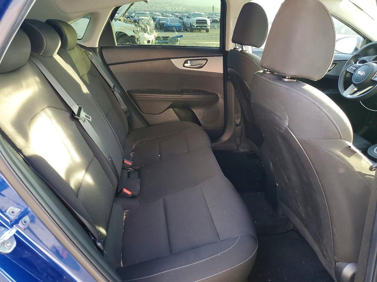 2021 KIA Forte fe