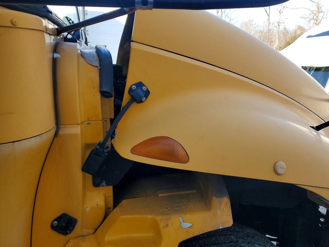 2015 Ic Corporation 3000 CE