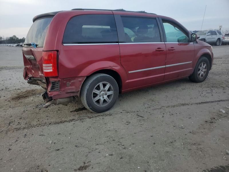 2010 Chrysler Town & Country Touring