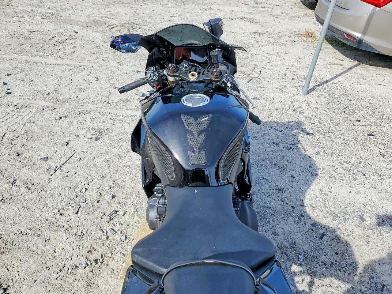 2025 Yamaha YZF890