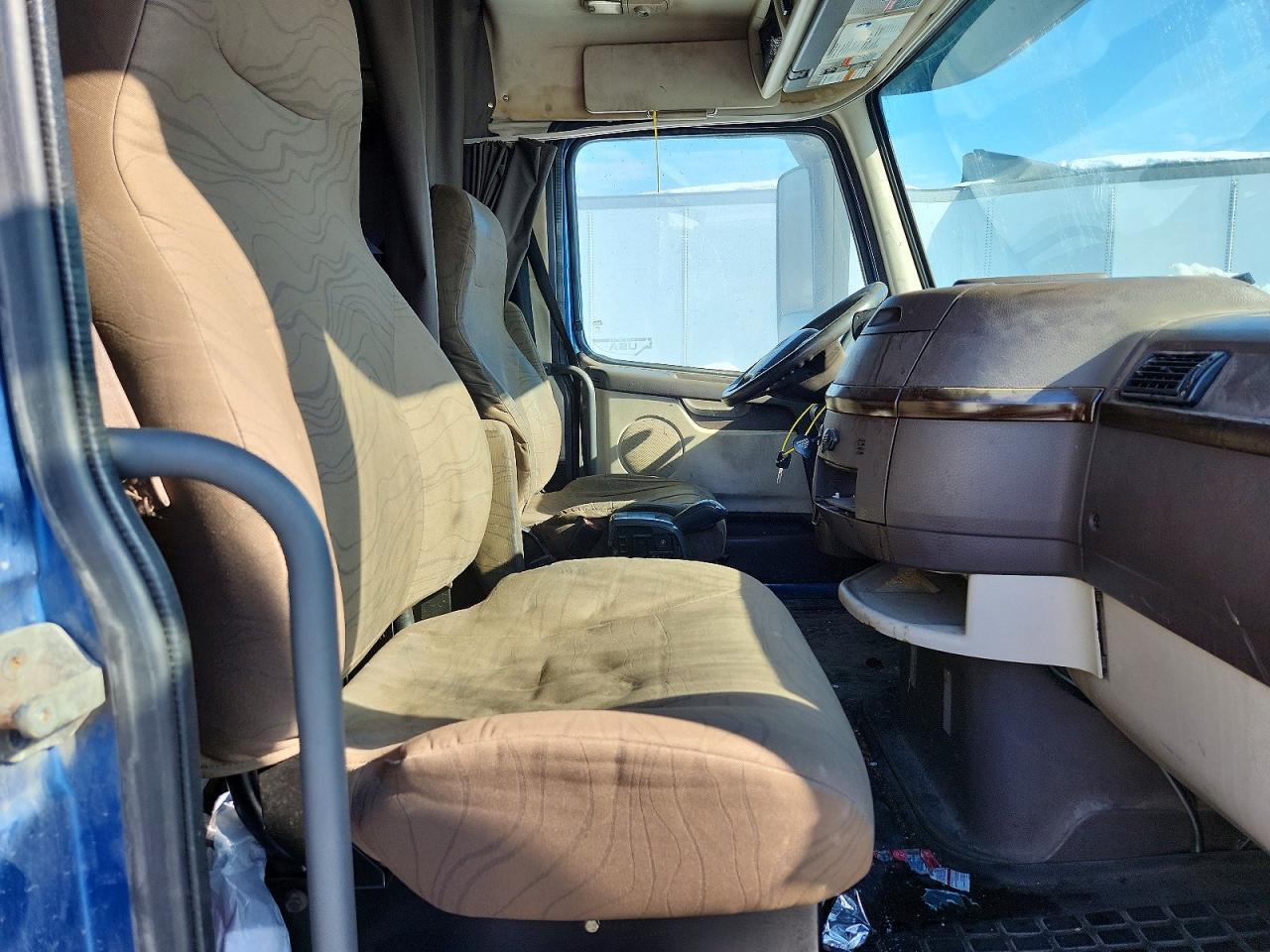 2016 Volvo VNL Semi Truck