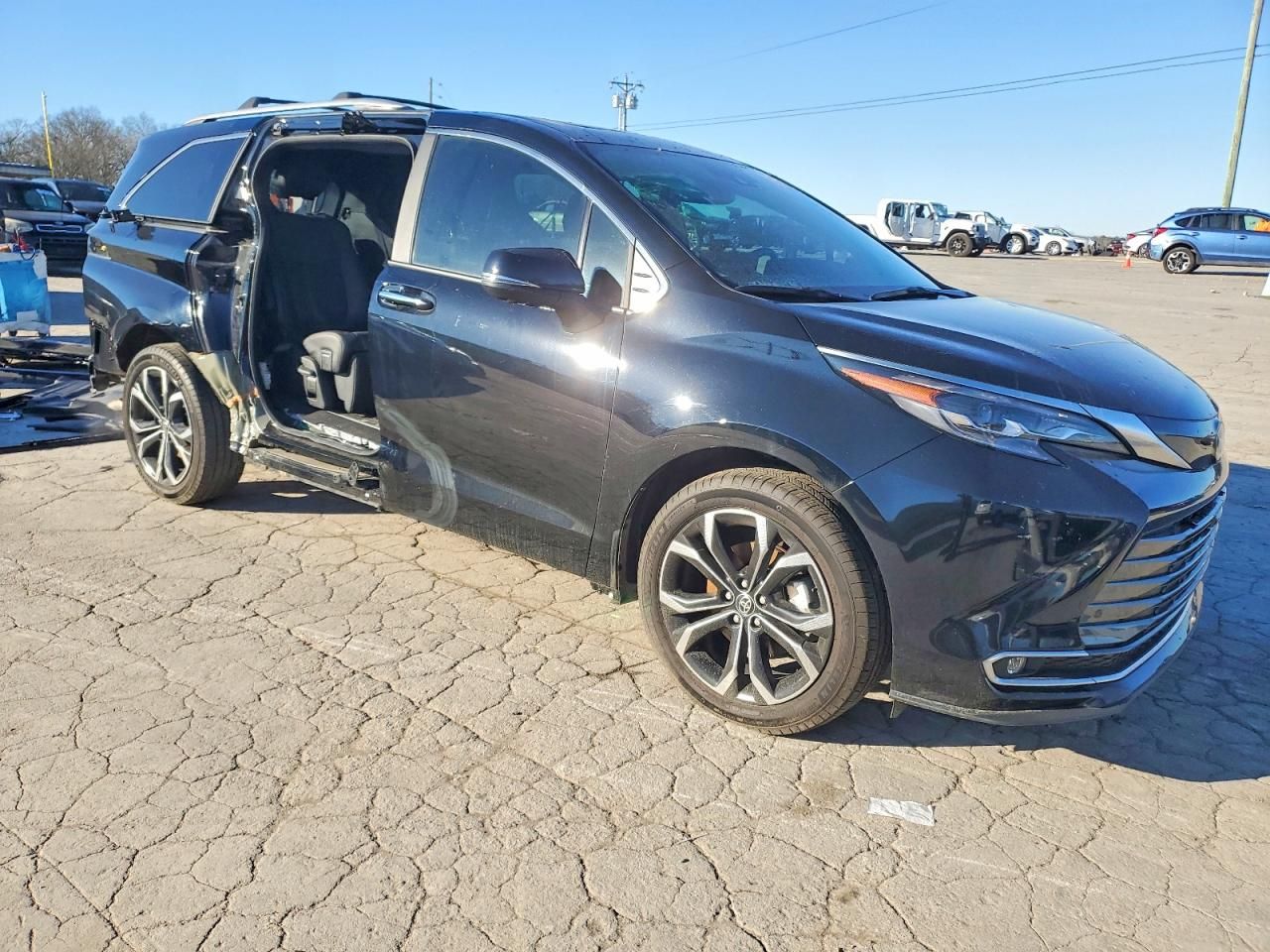 2025 Toyota Sienna Platinum 7-passenger