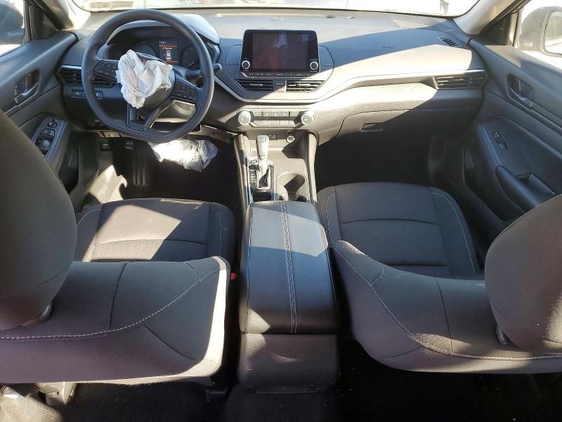 2025 Nissan Altima s