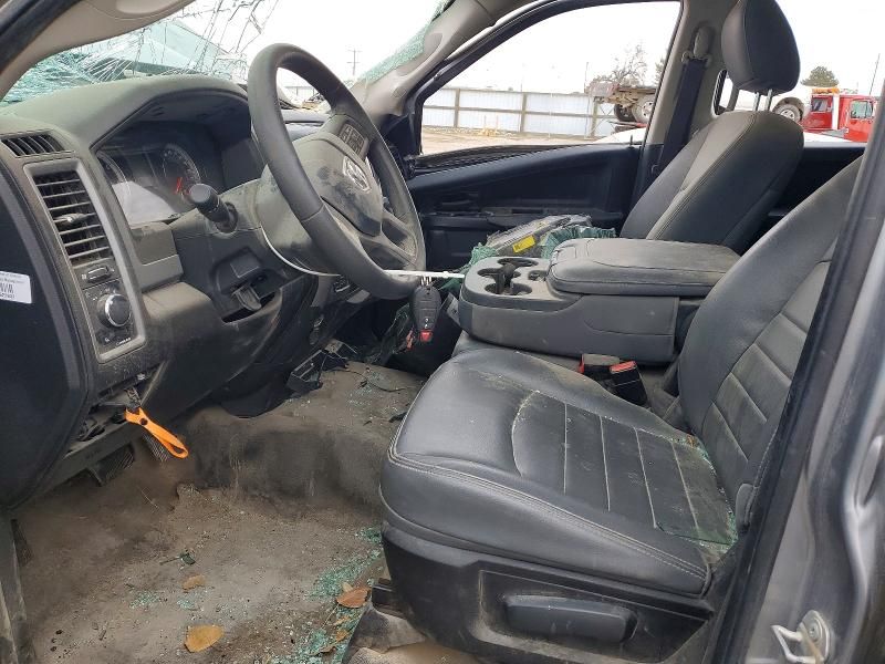 2019 Dodge Ram 1500 Classic Tradesman 4X4 6'4 box