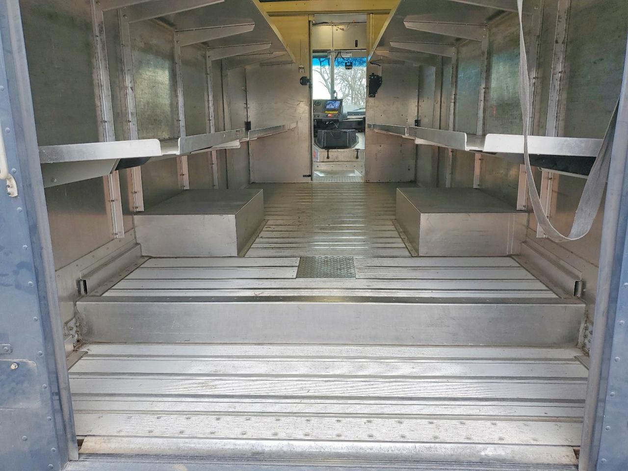 2021 Freightliner MT 45G Delivery Truck