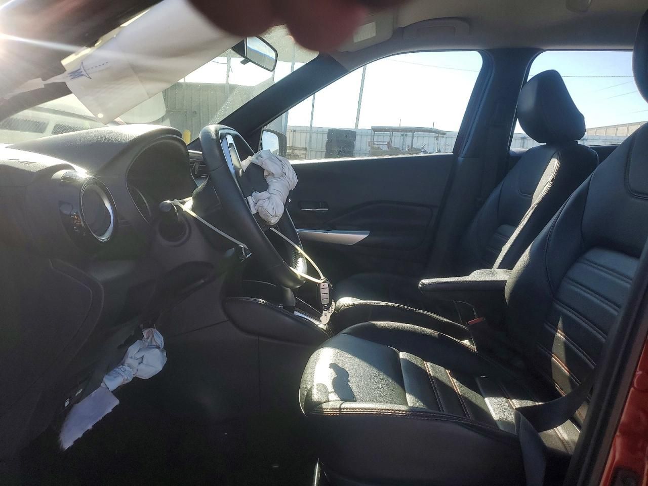 2020 Nissan Kicks sr