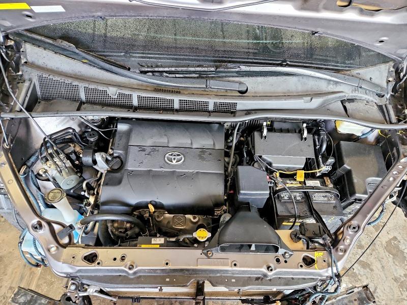 2016 Toyota Sienna xle 7 Passenger