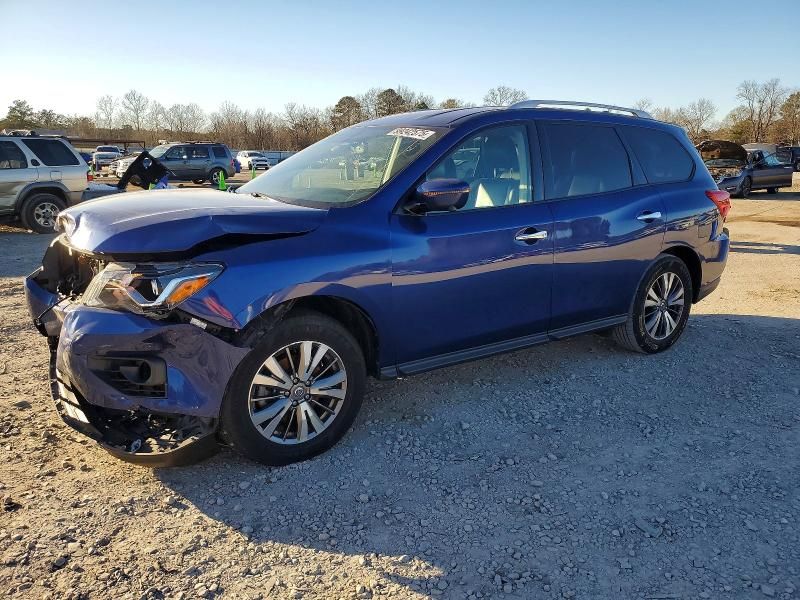 2020 Nissan Pathfinder sl