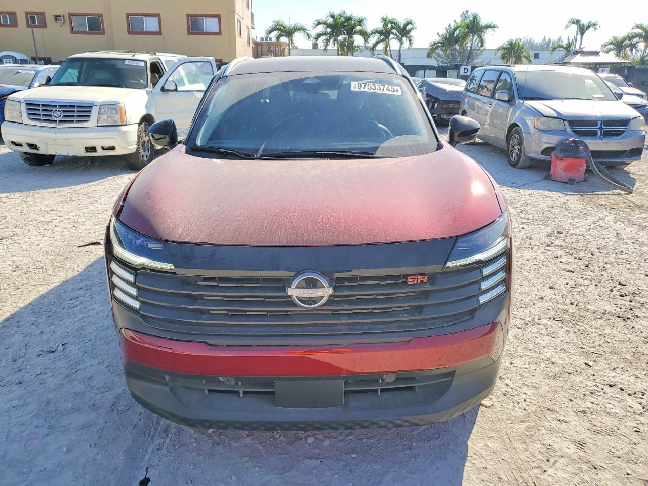 2025 Nissan Kicks sr