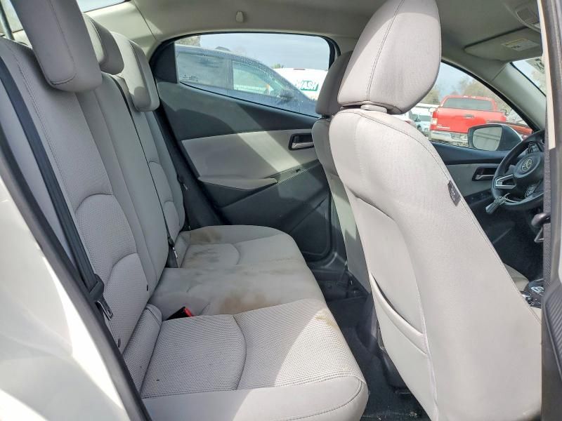 2019 Toyota Yaris le