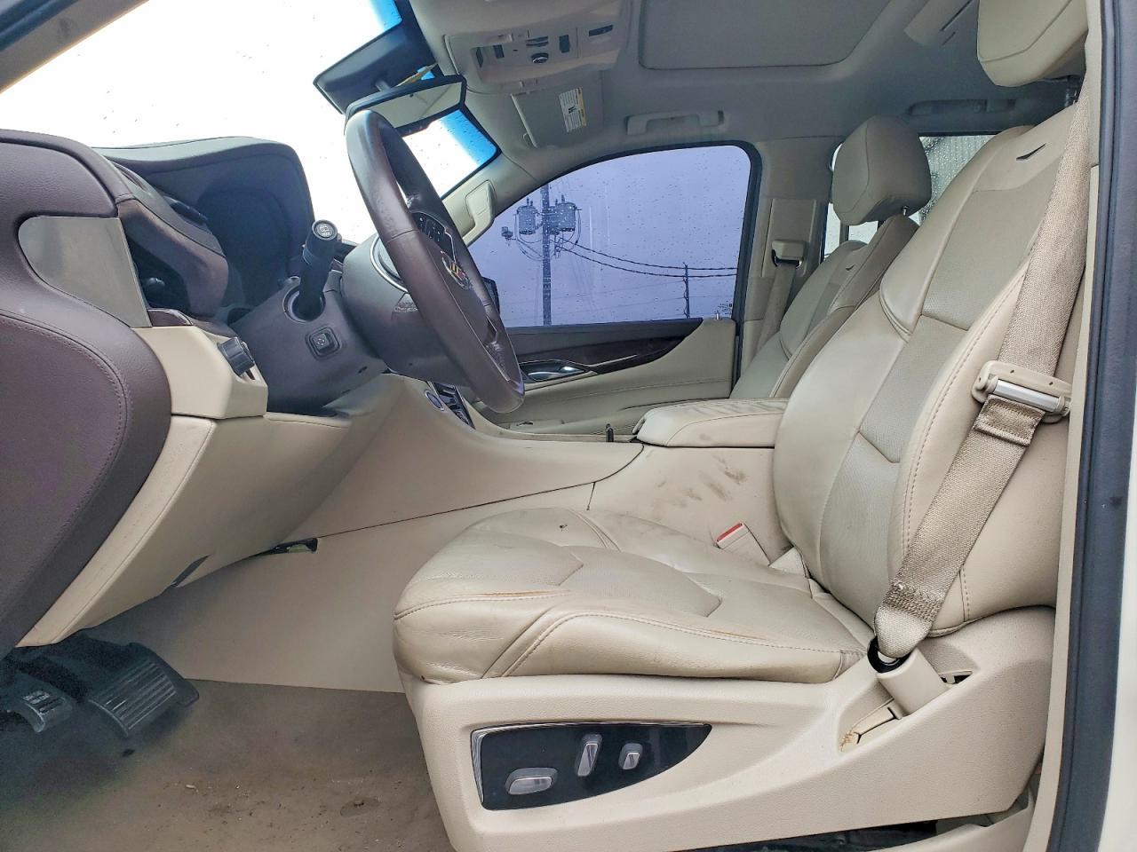 2015 Cadillac Escalade Luxury