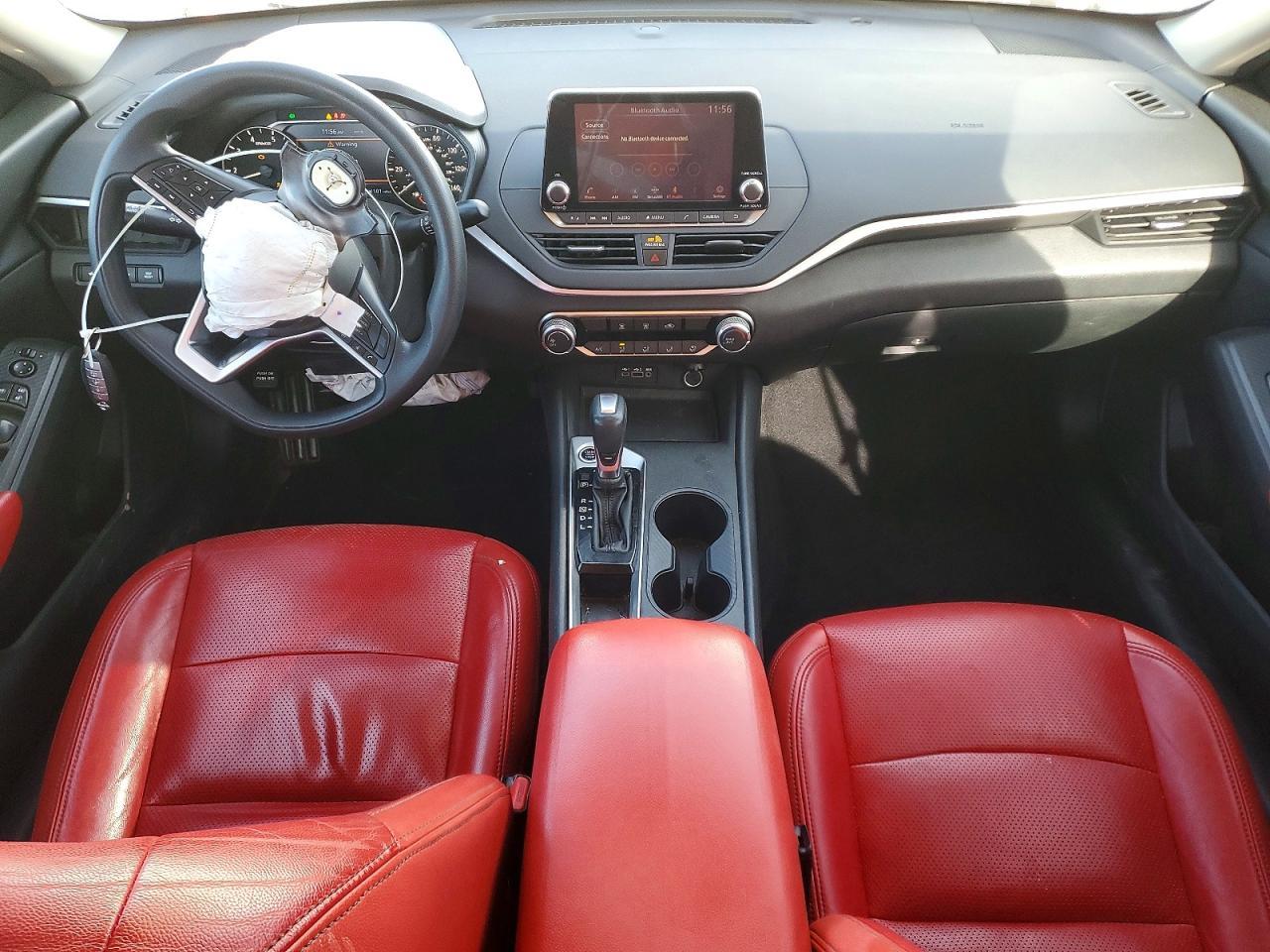 2020 Niss Altima s