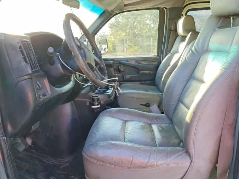 2003 Chevrolet Express 3500 Utility / Service van