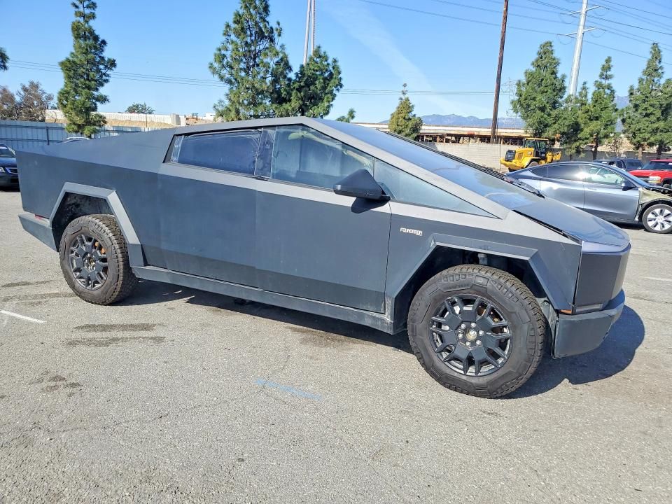 2024 Tesla Cybertruck