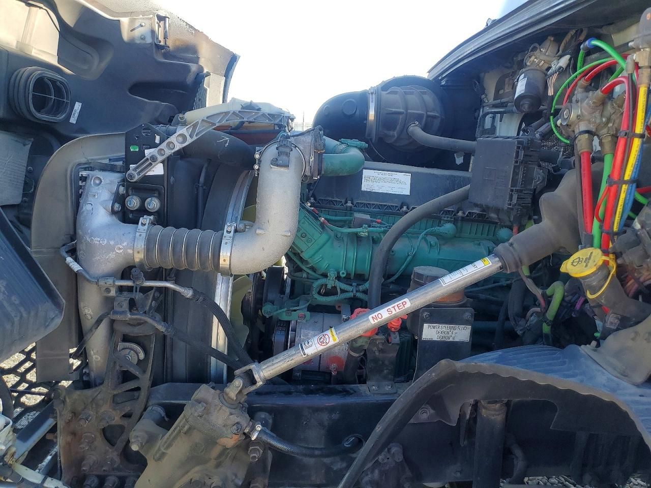 2020 Volvo VNR Semi Truck