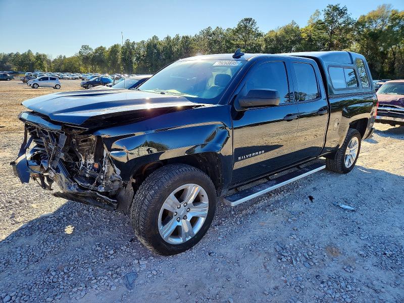 2017 Chevrolet Silverado K1500 Custom