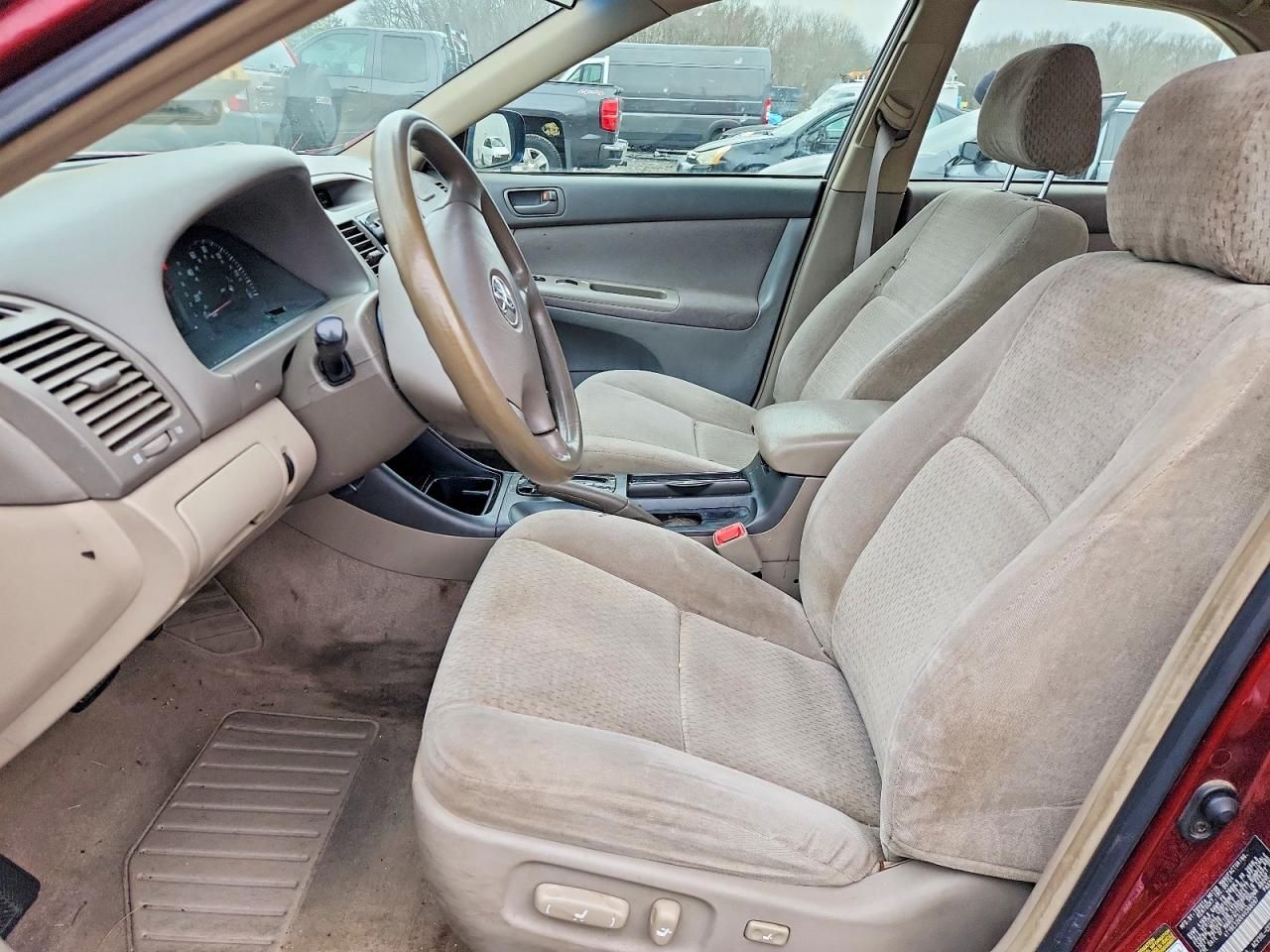 2004 Toyota Camry le