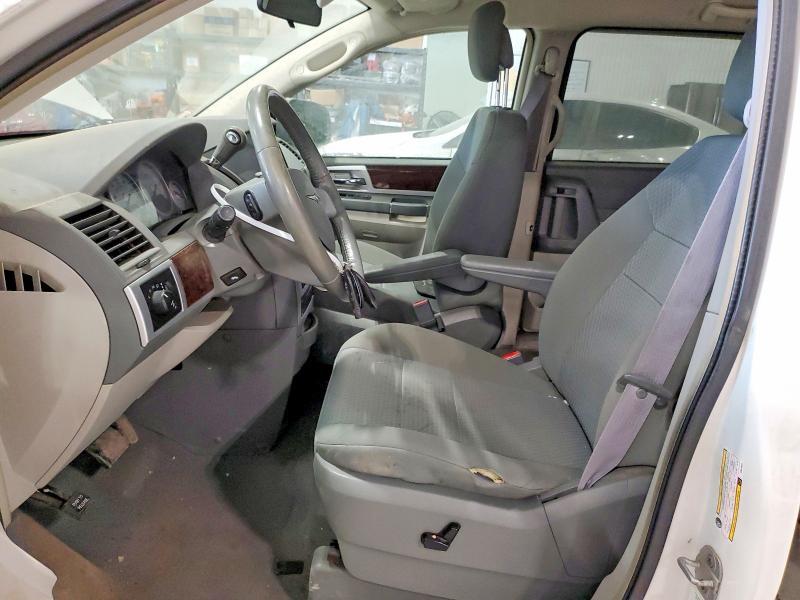 2010 Chrysler Town & Country Touring