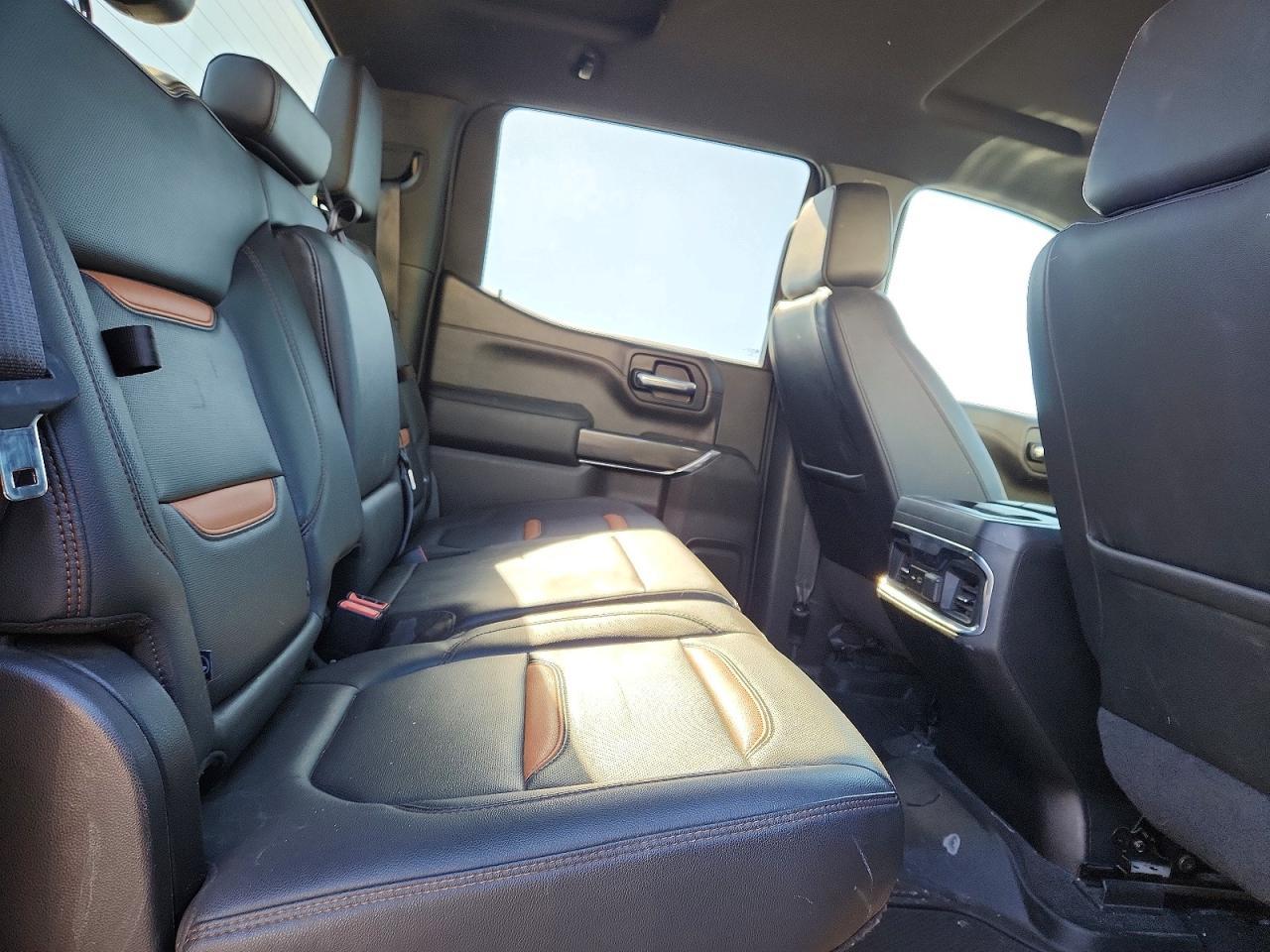 2021 GMC Sierra K1500 AT4