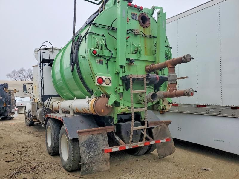 1999 International 2674 Vacuum Truck