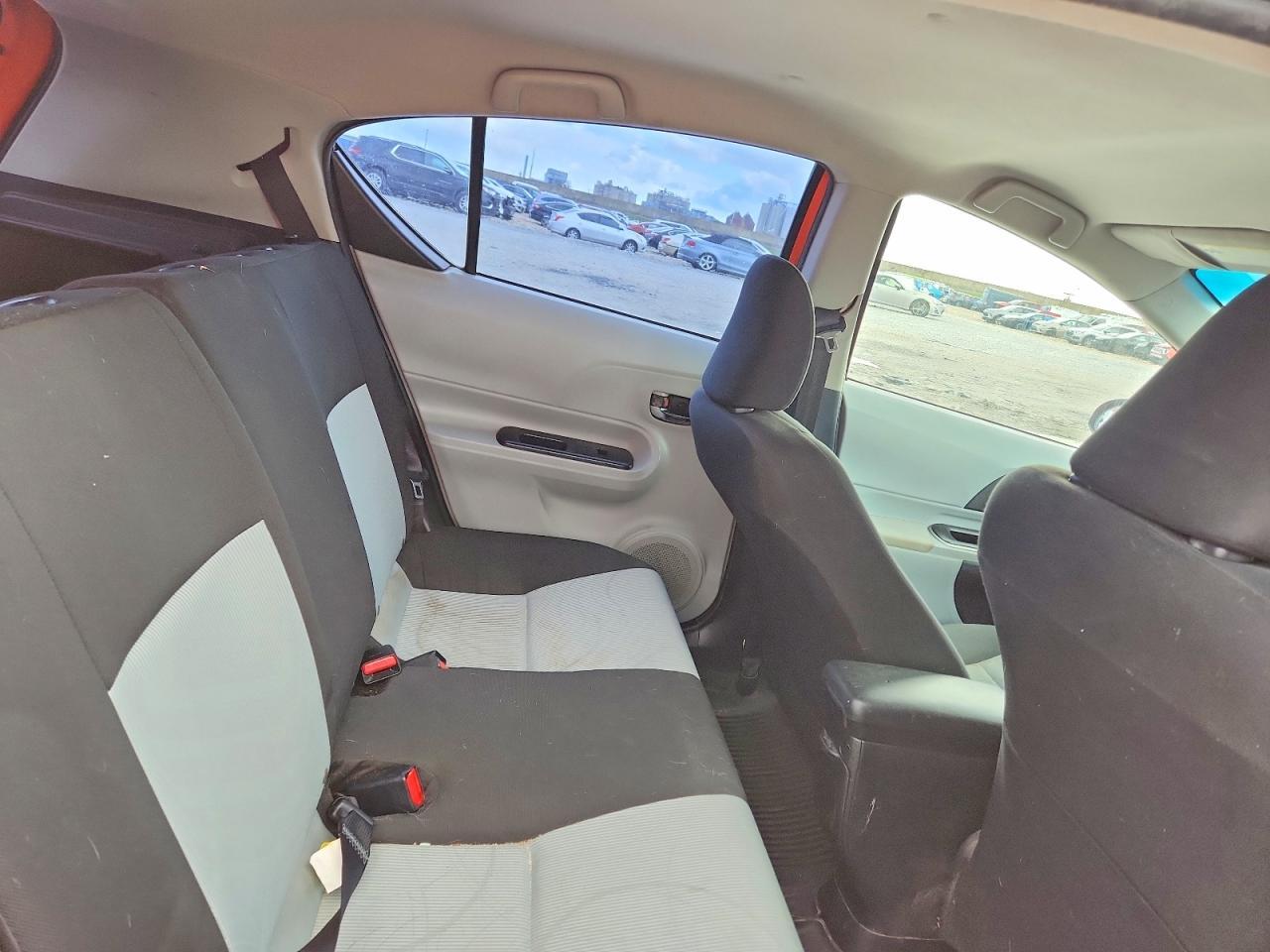 2014 Toyota Prius c Three