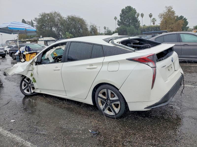 2016 Toyota Prius Three Touring